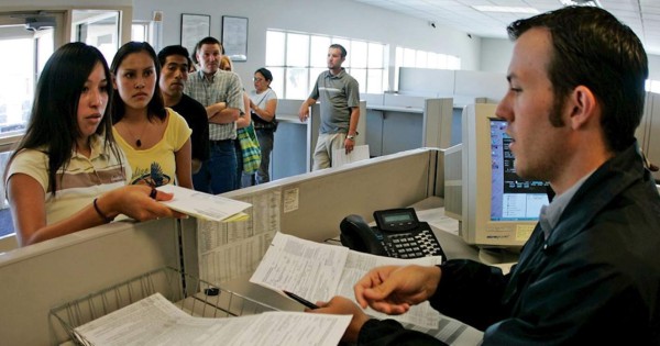 Inmigrantes en Nueva Jersey con temor ante requisitos para el carné de conductor