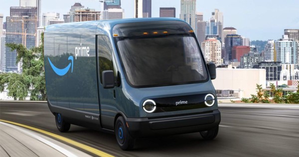 ¡Futurista! Amazon presenta su primera furgoneta totalmente eléctrica