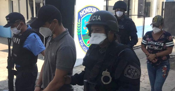 Capturan en San Pedro Sula a una pareja sospechosa del tráfico de personas