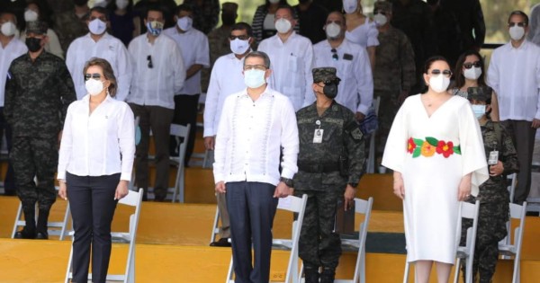 Nos hemos enfrentado a dos grandes males: la violencia y la Covid-19, recuerda presidente Hernández   