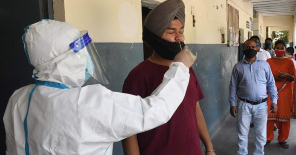 India tendrá disponibles en julio unos 500 millones de dosis contra COVID-19