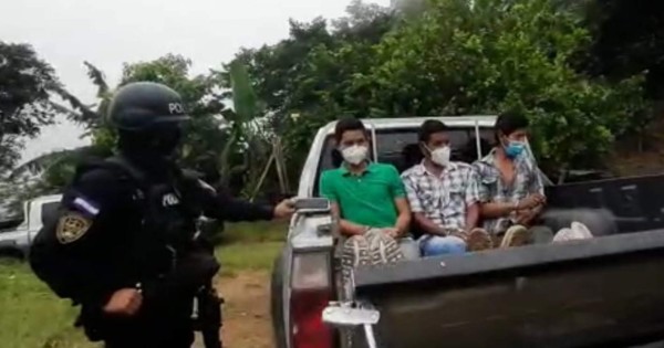 Capturan a tres hermanos hondureños sospechosos de asesinar a un salvadoreño