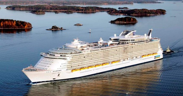 Royal Caribbean extiende hasta el 30 de noviembre la suspensión de sus viajes