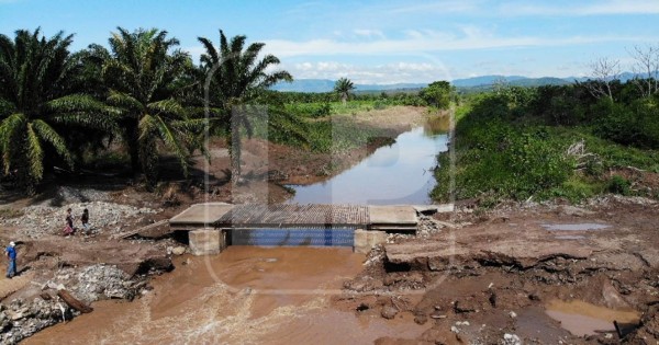 Crecida del río Ulúa deja incomunicadas fincas 10 y 11 en El Progreso