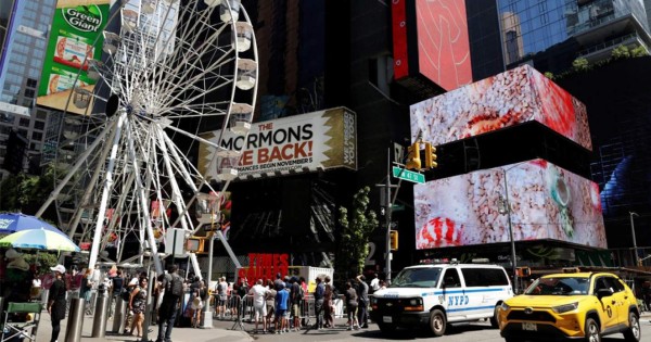 Nueva York estrena su nueva atracción: una rueda de Chicago en Times Square