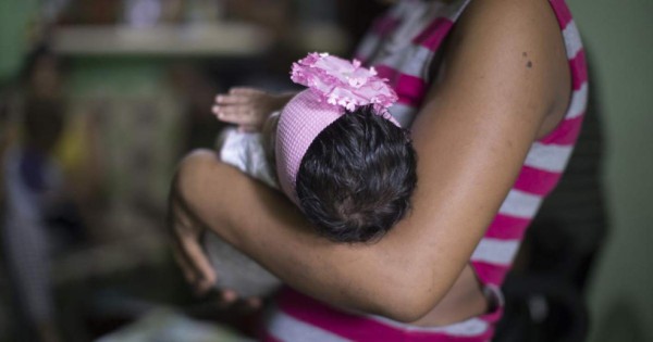 Rescatan 24 bebés y varias adolescentes embarazadas en Nigeria