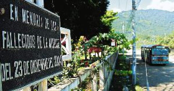 Marcha por víctimas de masacre de Chamelecón