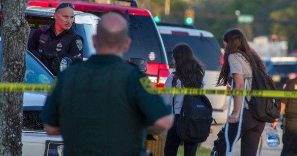 Florida: niño de 12 años es detenido con tres armas de fuego en la escuela