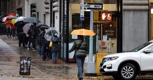 EEUU reporta un récord de 187,095 nuevos contagios en 24 horas