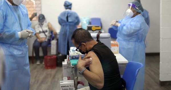 El Salvador suma 133,300 vacunas aplicadas contra la covid-19
