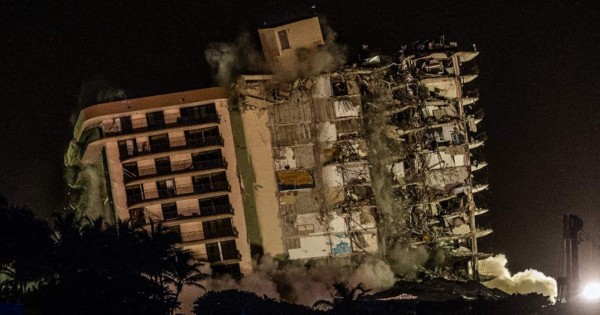 'Casi cero' posibilidades de encontrar sobrevivientes en edificio derrumbado en Florida