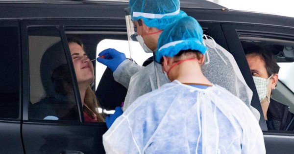 Estados Unidos supera los 20 millones de contagios de covid-19