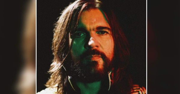 Escucha 'Dancing in the dark', lo nuevo de Juanes