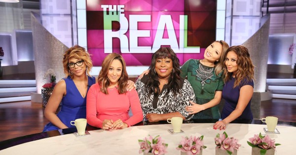 Michelle Obama cuenta en entrevista que su esposo fue 'un vago”