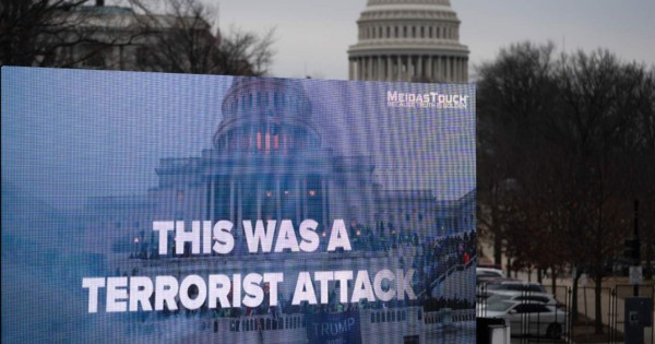 Defensa de Trump presenta sus argumentos ante el Senado de EEUU