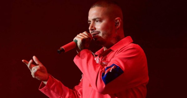 J Balvin pide parar la 'guerra civil' que se vive en Colombia