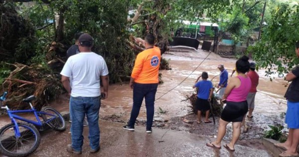 Honduras extiende alerta roja para cuatro departamentos por lluvias de tormenta Gamma