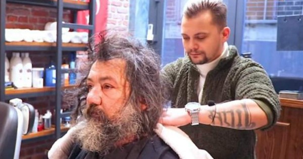 Video viral: Indigente se corta el cabello luego de varios años y su cambio de look impacta
