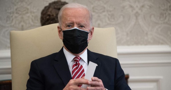 Reforma migratoria es cuestión de 'justicia y humanidad', dice Biden