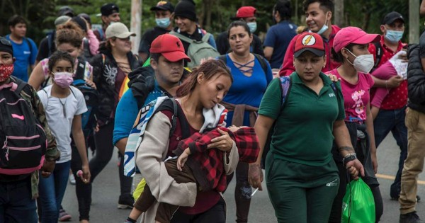 Guatemala ha devuelto a casi 1,000 hondureños de la caravana