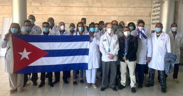 Llega a Honduras una brigada médica cubana a ayudar a los afectados por Eta y Iota