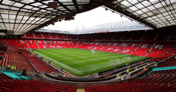 Old Trafford cierra zonas porque no vende entradas
