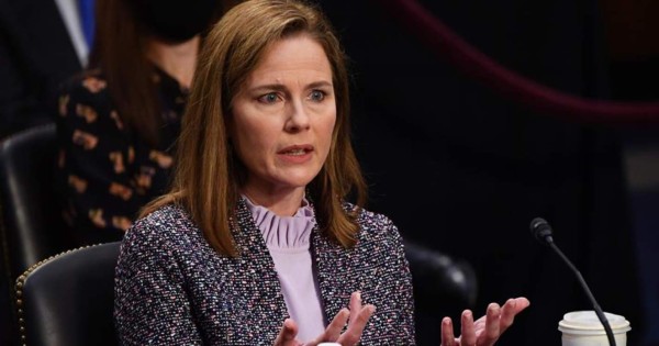 La jueza de Trump evita pronunciarse sobre el aborto, las armas y la religión