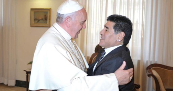 El papa Francisco califica a Maradona como 'poeta'