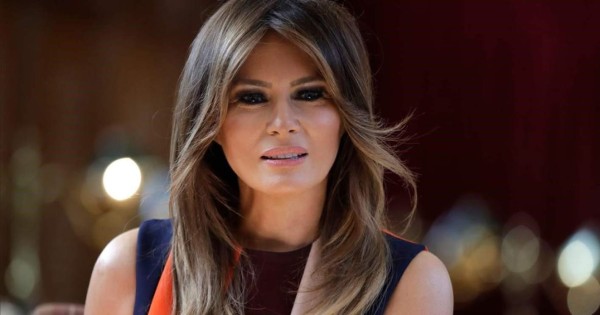 Melania Trump se despide instando 'a escoger el amor sobre el odio'