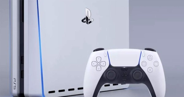 Mujer obliga a su esposo a vender su PS5 al descubrir que no era un purificador de aire