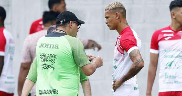 Marathón sale al paso y se pronuncia sobre futuro de Kervin Arriaga