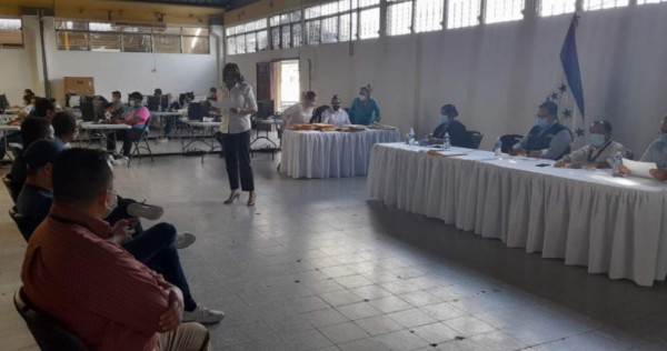 CNE pide a partidos políticos resolver inconsistencias en planillas