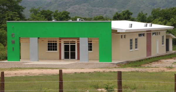 Más de 30,000 personas se beneficiarán con materno