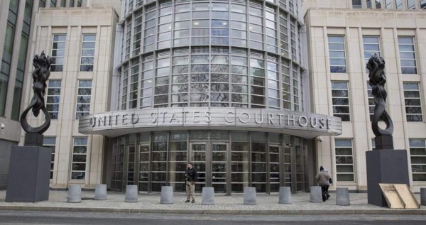 Condenan a 35 años a exmilitar estadounidense que intentó unirse al Estado Islámico