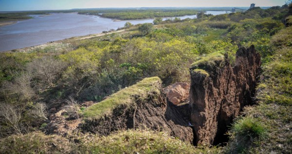 Fallas geológicas obligan a reubicar familias enteras