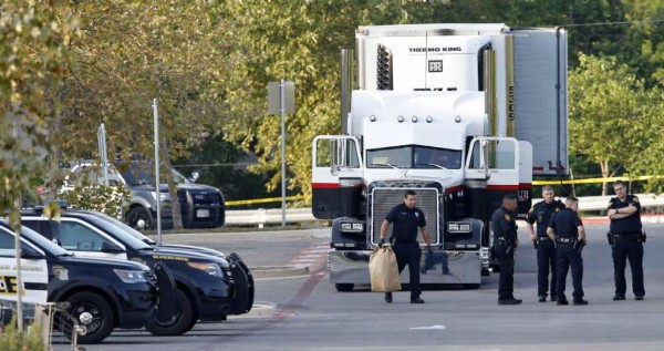 Indignación en EUA por muerte de 9 inmigrantes encerrados en furgón