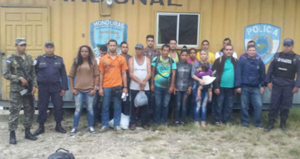 Detienen a 17 cubanos que iban indocumentados a EUA