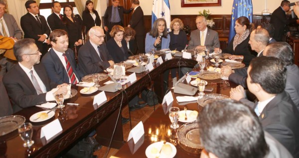 Eurodiputados llegan de visita a Honduras