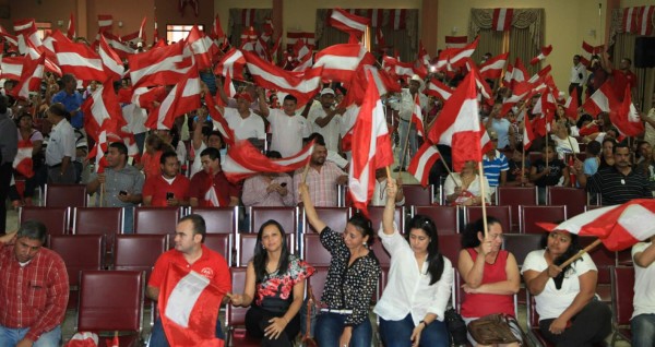 La unidad se extenderá por todos los municipios, dice Mauricio Villeda en asamblea