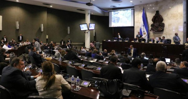 Presiones políticas en la elección del nuevo IAIP