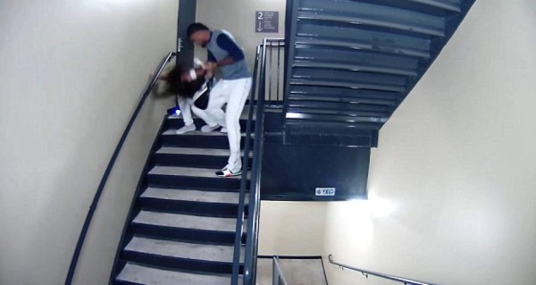 Video muestra salvaje ataque de beisbolista a su novia en EEUU