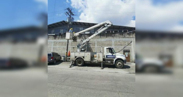 Enee inicia operativo para reemplazar lámparas y reducir pérdida de energía