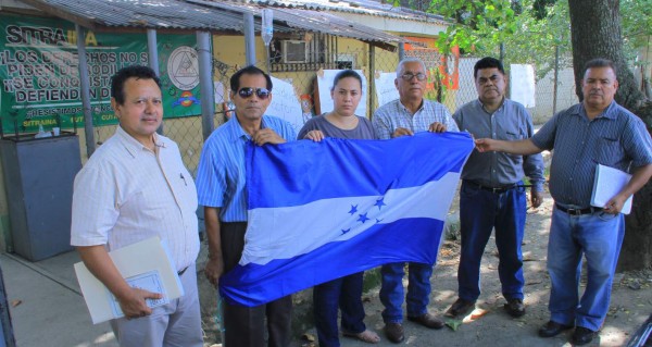 Empleados del INA paralizan labores