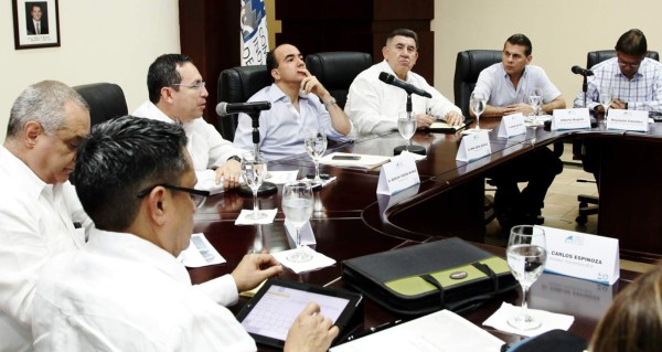 No habrá más cargas tributarias en Honduras