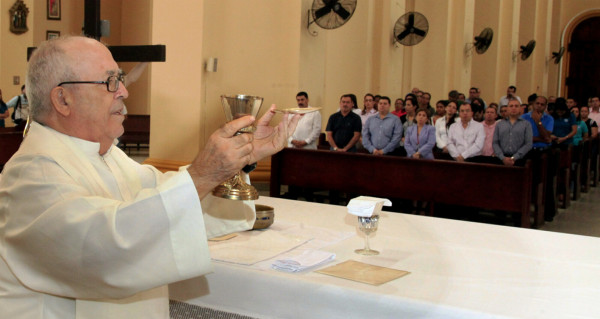 'Sigan informando sin pelos en la lengua, ni en la pluma”