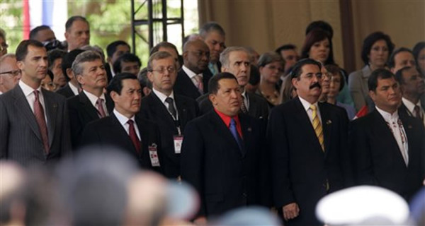 Fernando Lugo toma el mando en Paraguay