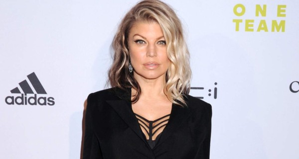 A sus 42 años Fergie deslumbra con un pequeño bikini