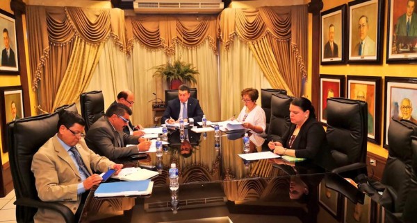 Próxima semana publicarán reglamento para selección de candidatos a Fiscal General