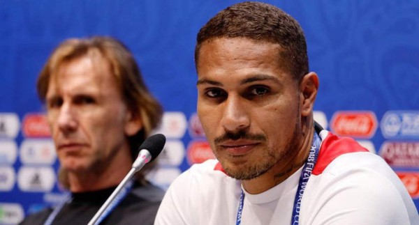 Gareca dice que Boca le pidió referencias sobre Paolo Guerrero