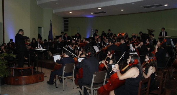 Auténtica 'Noche de ritmo”